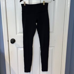 Black Lululemon leggings